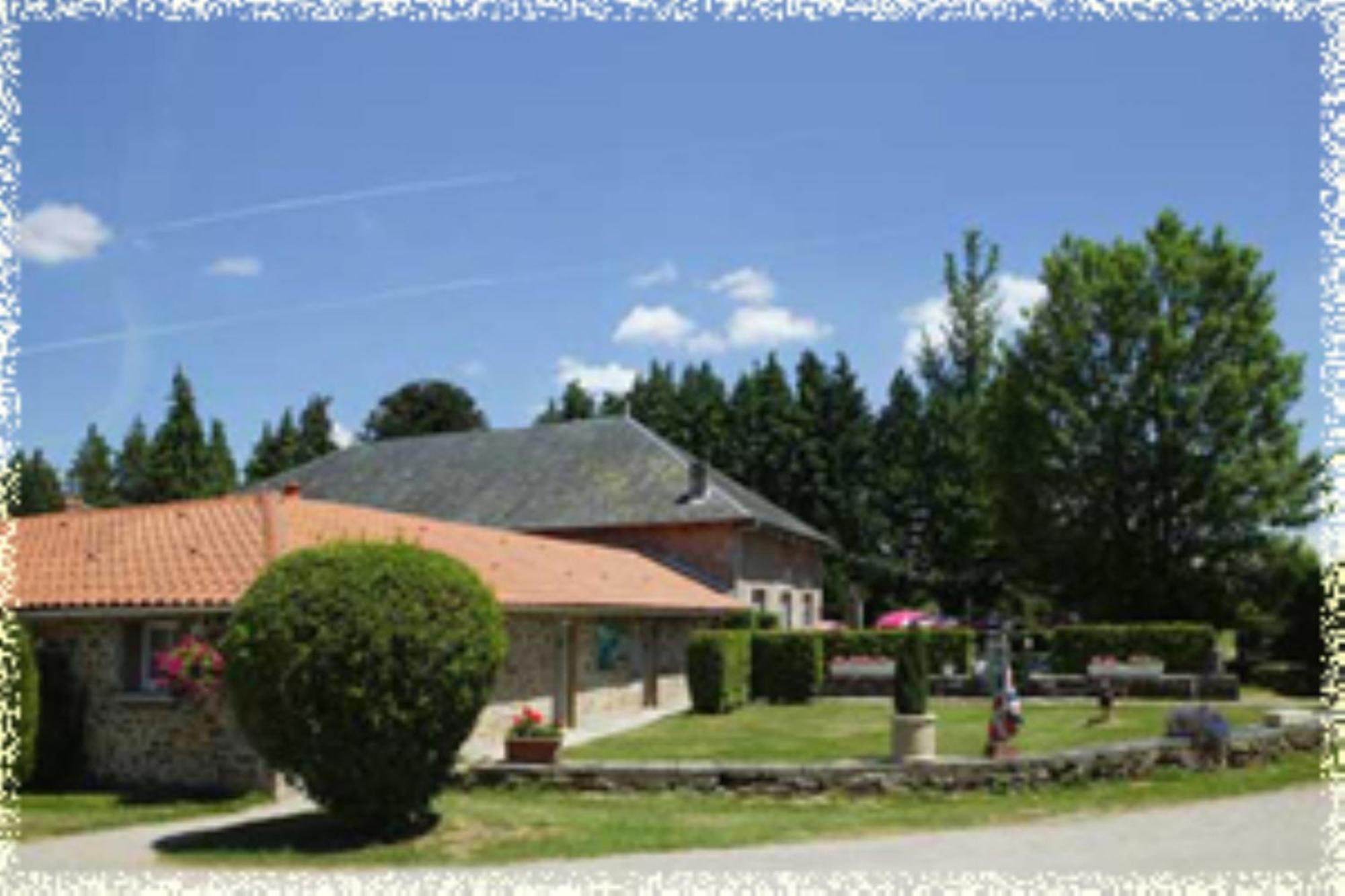 Hôtellerie de Plein Air Camping Leychoisier Bonnac-la-Côte Extérieur photo